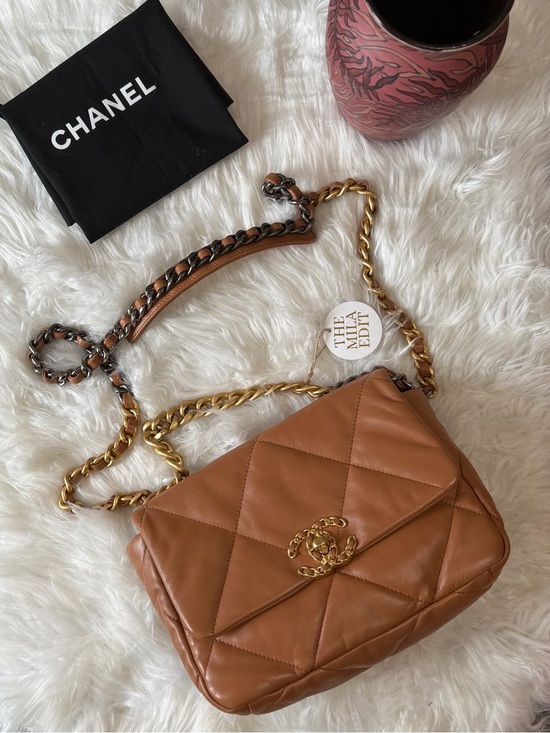 CHANEL Handbags - CHANEL 19 QUILTED LAMBSKIN BAG Camel color size S microchipped